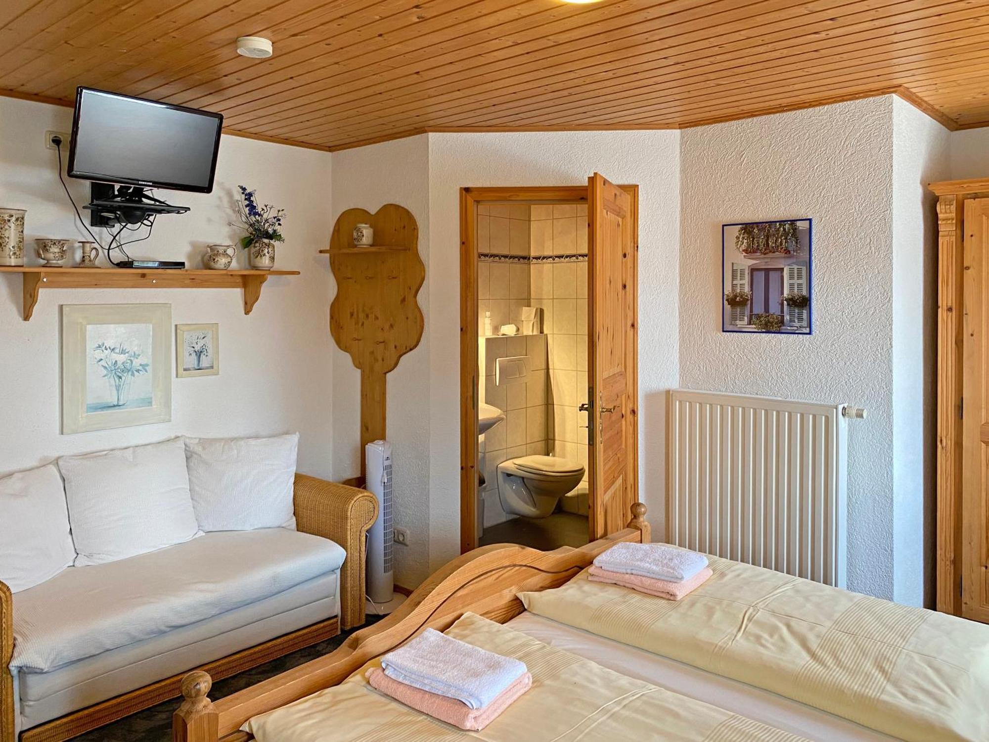 Ratags Kunsthandwerkerhaus Langenwolmsdorf Extérieur photo