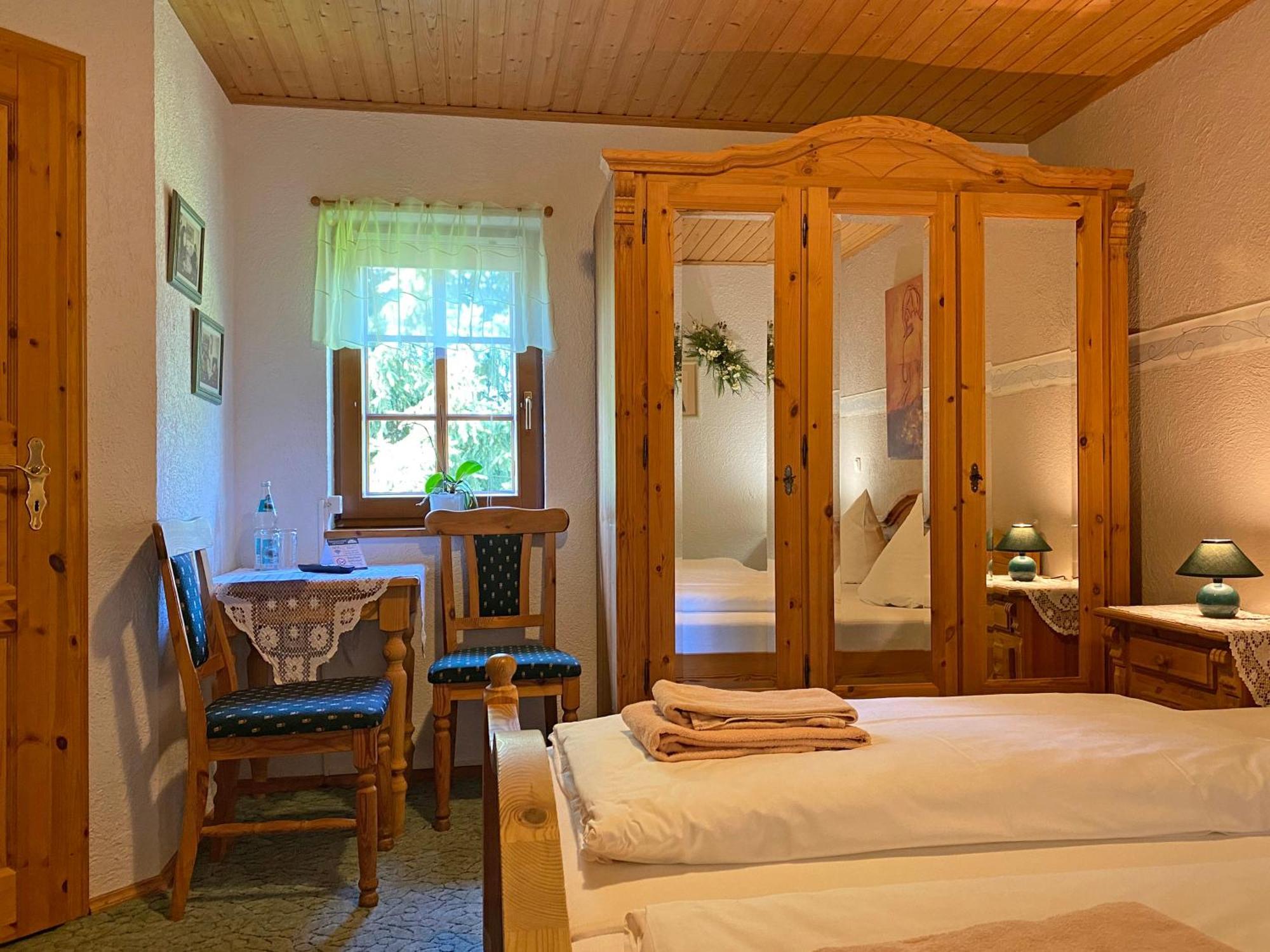 Ratags Kunsthandwerkerhaus Langenwolmsdorf Chambre photo